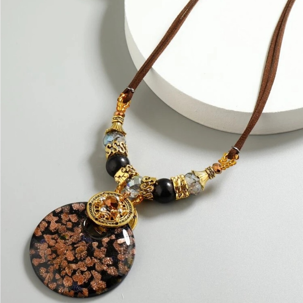 Round Glass Pendant Necklace